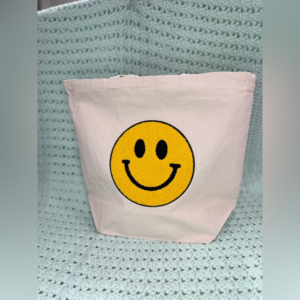 Large Tote Bag: Happy Face